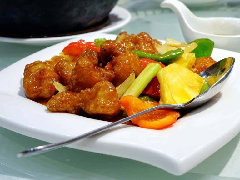 Kantonilainen hapanimelä kana